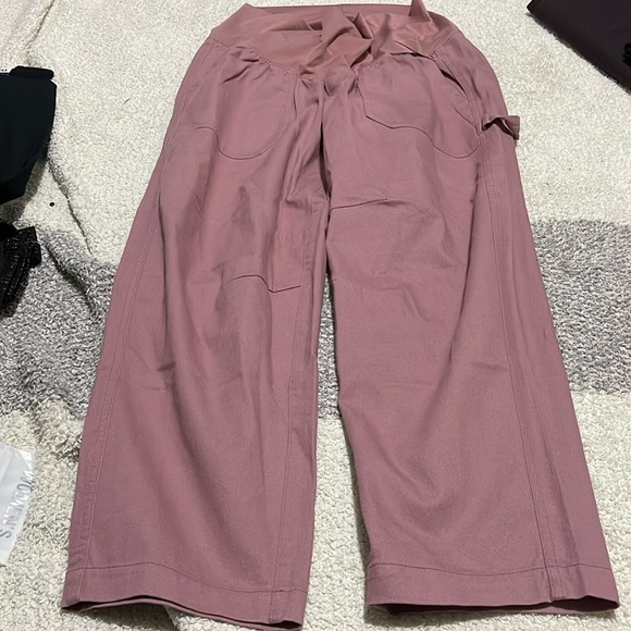 NWT- Old Navy Maternity- S - Picture 3 of 9